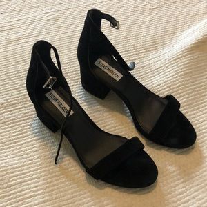 Steve Madden Irenee suede sandals, black suede, size 7.5, never worn
